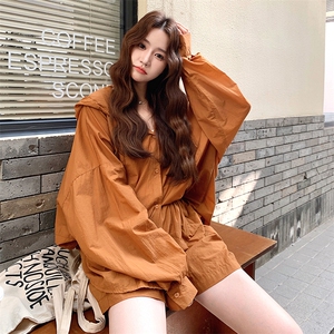 橘色防晒连帽外套短裤套装女夏2025新款减龄ootd两件套爆款超火图片