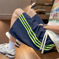 藏青色