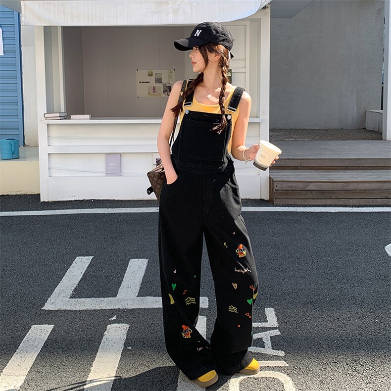 学院风黑色牛仔背带裤女2025超火流行夏季新款卡通刺绣减龄休闲裤,女装背心吊带,2D080