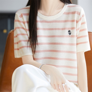 夏新款圆领条纹拼色刺绣小花精纺羊毛短袖T恤女休闲宽松针织上衣图片