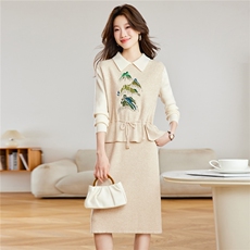 2025秋冬新款假两件娃娃领针织连衣裙女中长款收腰显瘦气质毛衣裙，女装针织衫/毛衣，艾米