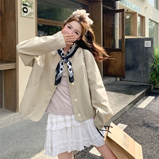蕾丝拼接甜美卡其色短外套女春秋2025新款大方得体夹克上衣巨好看，女装短外套，2D080