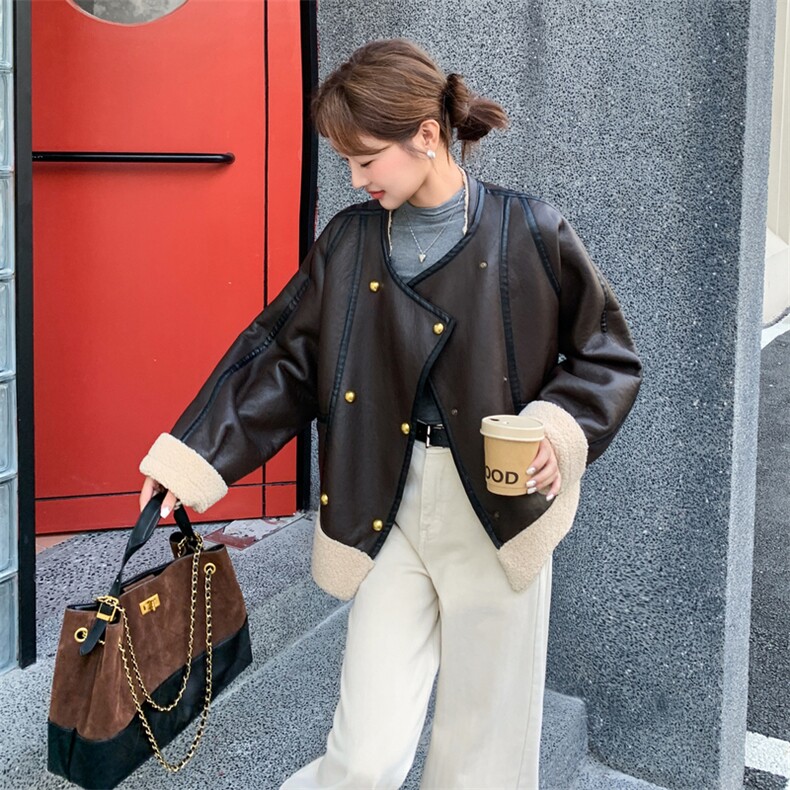 棕色复古皮毛一体皮衣外套女2025冬新款酷飒风双排扣加厚保暖夹克,女装短外套,2B183