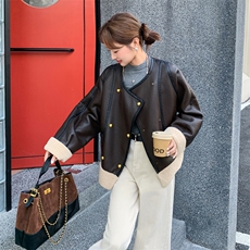 棕色复古皮毛一体皮衣外套女2025冬新款酷飒风双排扣加厚保暖夹克，女装短外套，2B183