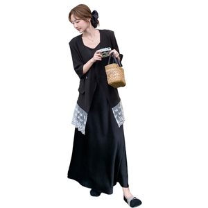 时尚设计感蕾丝花边拼接马甲套装女2025夏季新款设计感吊带连衣裙图片