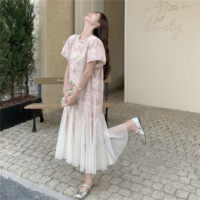 小个子港风九寨沟拍照连衣裙夏季高腰仙女裙绣花拼接碎花显瘦气质,女装连衣裙,2C115