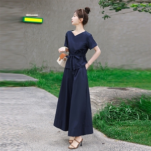 水衣源20052款夏季纯色抗皱面料收腰小衫配裙裤套装图片