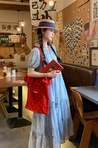 蓝色碎花刺绣连衣裙女2025年夏季新款法式休闲显瘦温柔风气质长裙图片