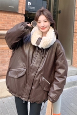 独特超好看羊羔毛领拼接蛋白皮羽绒服女冬季2024新款白鸭绒厚外套，女装羽绒服，2C232