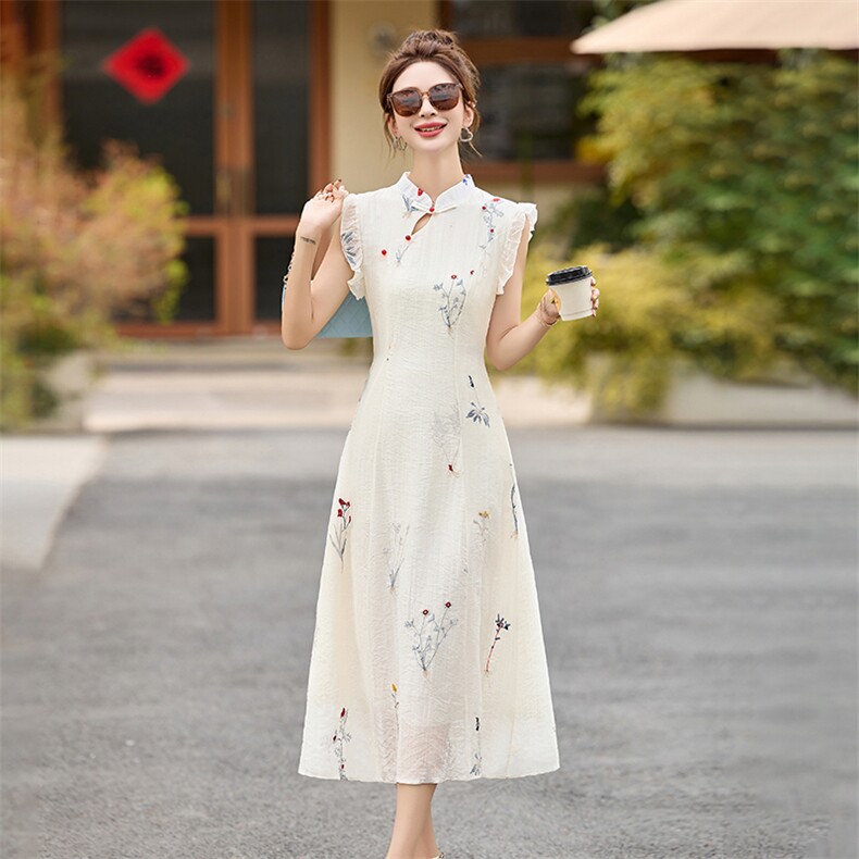新中式国风改良旗袍女2025年夏装印花小飞袖木耳边长款修身连衣裙,女装连衣裙,依多米