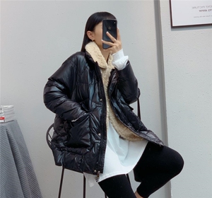 假两件羽绒服图片
