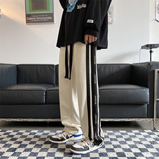 卡其色