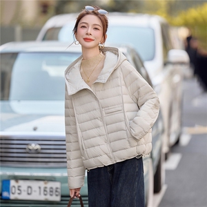 新标90白鸭绒连帽羽绒服女短款排骨条轻薄保暖休闲宽松外套上衣图片