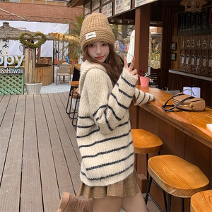 韩版休闲保暖连帽羊毛衫上衣女2025春秋季新款显瘦减龄学院风毛衣图片
