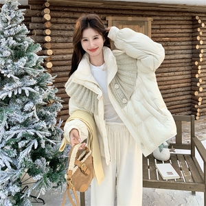 针织拼接短款羽绒服女冬新款设计感减龄巨好看新90保暖白鸭绒外套图片