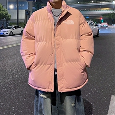 粉红色