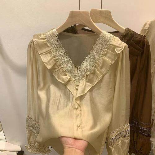 2021年秋季新品超仙洋气欧货长袖V领拼蕾丝长袖衬衫，女装衬衫，L·H·X