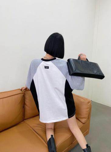 【现货】春季新款休闲大版T，女装，玲珑颂