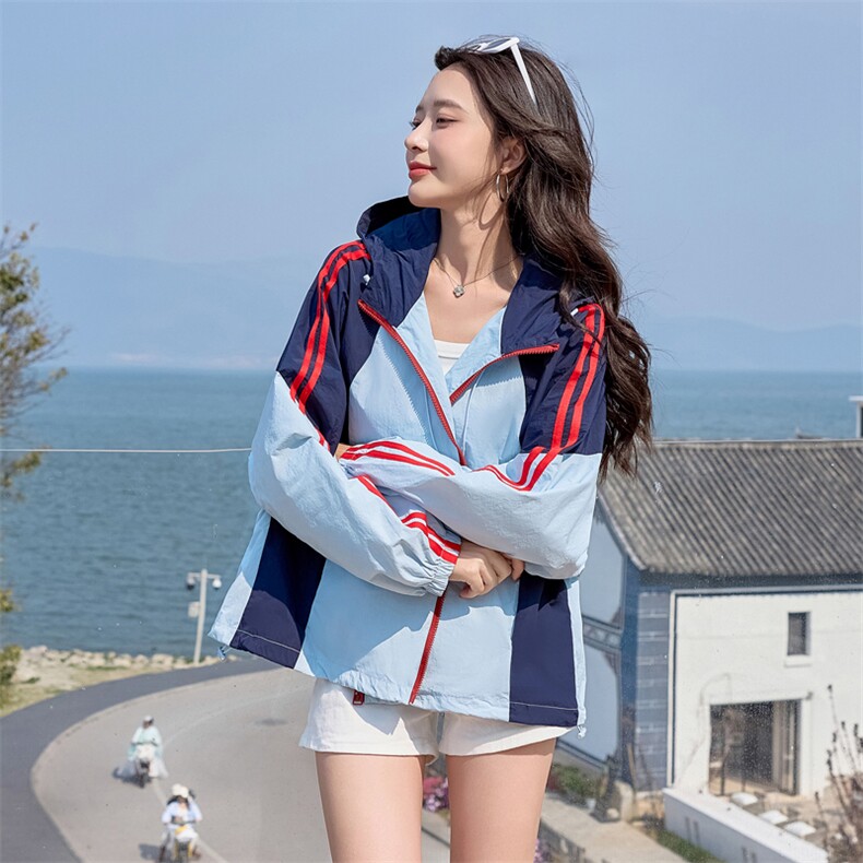 2025年夏季新款时尚休闲连帽设计简约宽松显瘦大气防晒外套,女装短外套,1C080