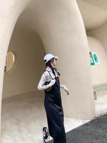 吊带式连衣裙洋气款，女装背心吊带，Alissa Lin