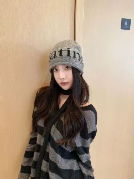 韩版个性时尚字母针织帽子女秋冬季保暖,饰品帽子,洛丽兰可