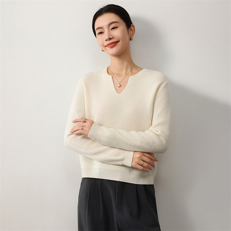 2024秋冬时尚保暖V领高级感纯色羊毛衫，女装羊毛衫，鹿一羊绒