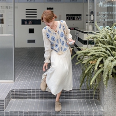 蓝色蕾丝针织马甲连衣裙两件套女春秋2025新款绝美流行超火两件套，女装套装/套裙，2C010