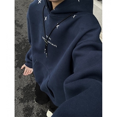 藏青色