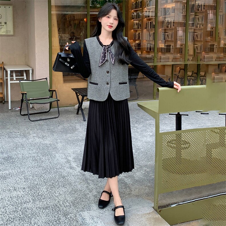 2025年秋季时尚潮流显瘦高级感长袖马甲两件套裙，女装套装/套裙，超帛