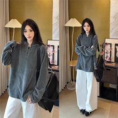 灰色