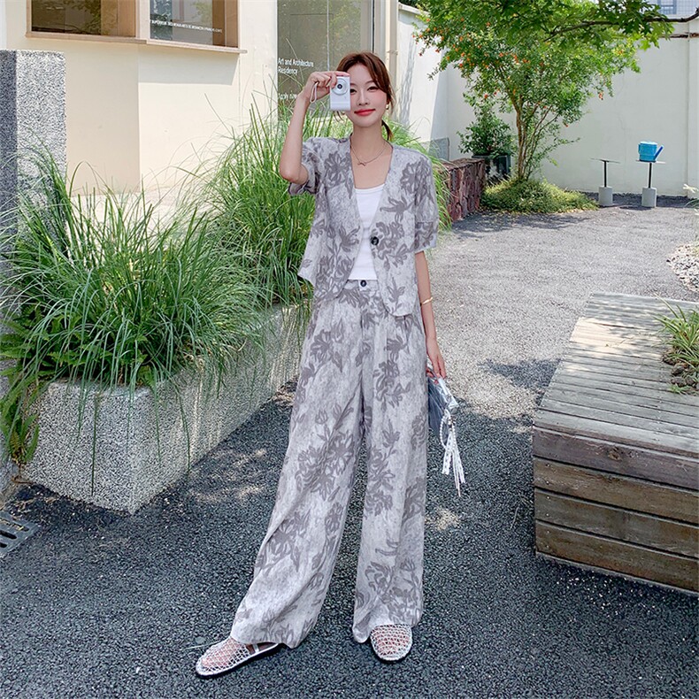 2025高级感数码印花麻料套装,女装套装/套裙,1D066-1
