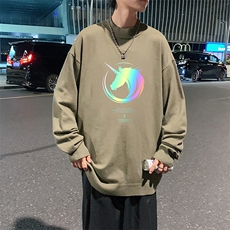 墨绿色