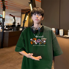 墨绿色