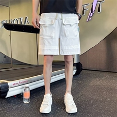 白色