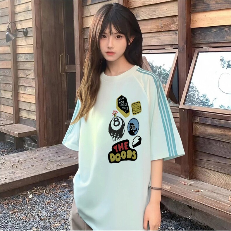 抖音得物品质二开240克宽松纯棉美式潮牌印花三条杠中性风短袖T恤,男装T恤,电商A486