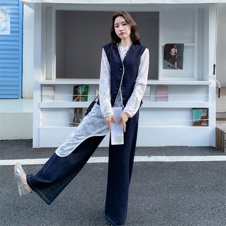 设计感蕾丝上衣套装女2025秋季新款时尚洋气减龄马甲阔腿裤三件套,女装套装/套裙,2D076