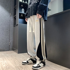 灰色