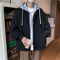 黑色