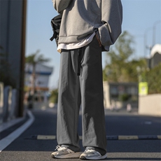深灰色