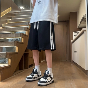 条纹运动短裤男生夏季薄款美式高街撞色设计感篮球五分裤休闲中裤图片