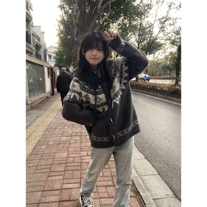 重磅秋冬北极绒开衫毛衣美式复古休闲慵懒风牛角扣针织衫连帽外套图片