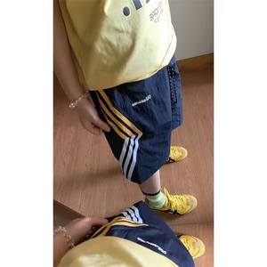 三条杠速干运动短裤男款夏季薄款篮球裤美式潮流休闲大码五分裤子图片