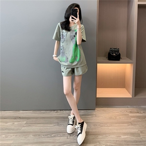 高级感时尚潮流套装女夏新款宽松圆领卡通印花上衣阔腿短裤两件套图片