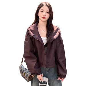 韩版时尚休闲短款连帽外套女2025春秋季新款宽松显瘦时髦夹克上衣图片