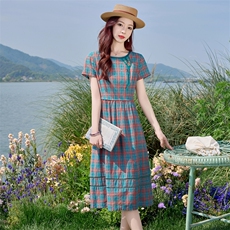 纯棉格纹气质连衣裙女2025夏季新款母亲节送礼高级感透气刺绣裙子，女装连衣裙，水衣源