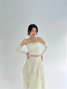 不规则针织抹胸上衣图片