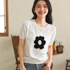 专柜奢侈品牌捡漏女装夏季韩版花朵短袖t恤女显瘦纯棉针织衫上衣图片
