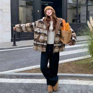 咖色印花羊羔毛连帽羽绒棉服女冬超火好看高级感加厚棉衣棉袄外套图片