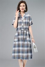 2021夏季新款简约时尚小V领休闲舒适收腰显瘦格子连衣裙，女装连衣裙，小林双子