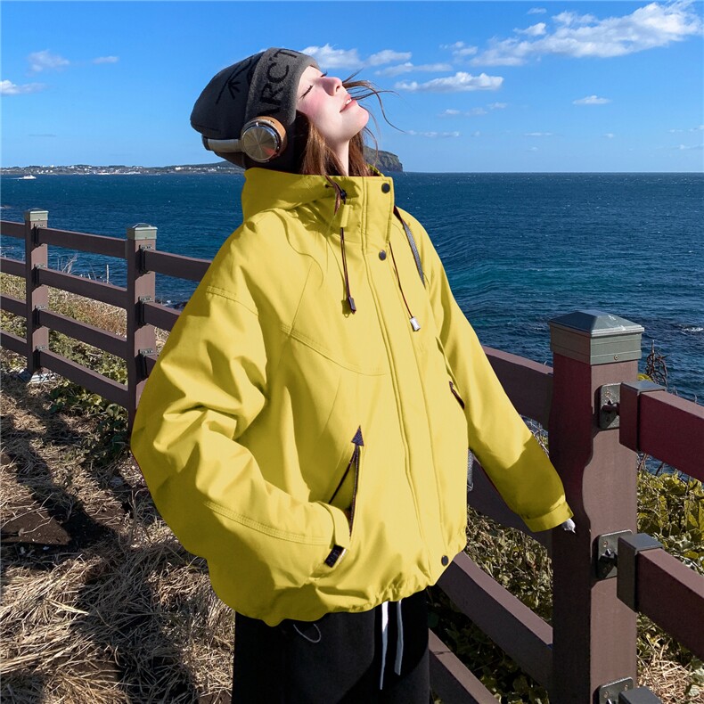！！红色冲锋衣加厚毛毛外套P195278,女装短外套,2C262